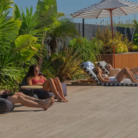 The Salty Surf & Yoga * Ferrel (Leiria)