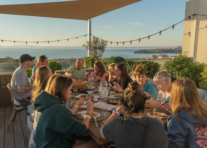 The Salty Surf & Yoga Ferrel (Leiria)